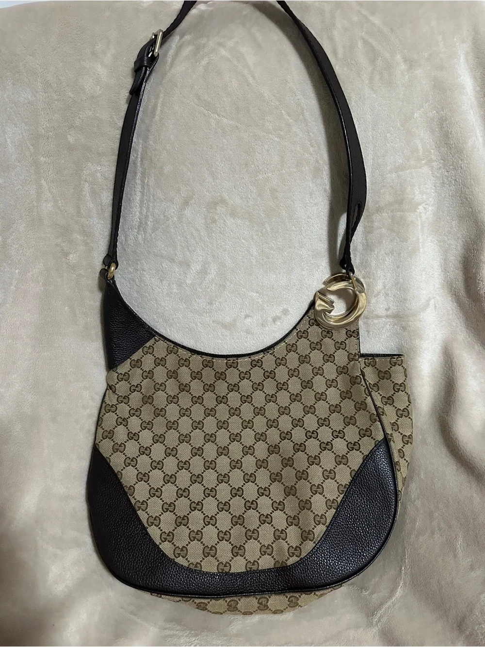 Gucci Vintage GG Canvas Charlotte Crossbody Bag – Brown Leather Trim (203503)